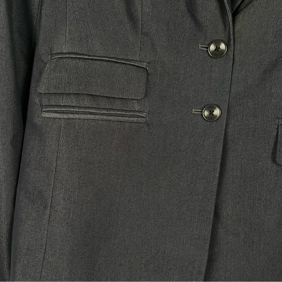 2/$30 Victoria’s Secret Body by Victoria Grey Blazer – Size 6 – Two-Button – GUC - Picture 5 of 9